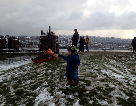 Snow on Gas Works Park's kite hill