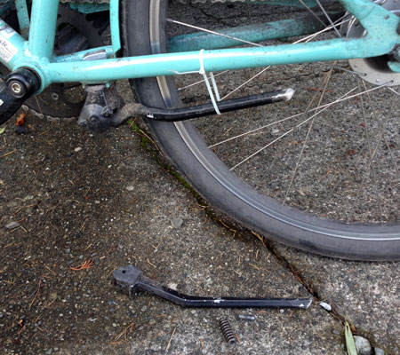 Broken double kickstand