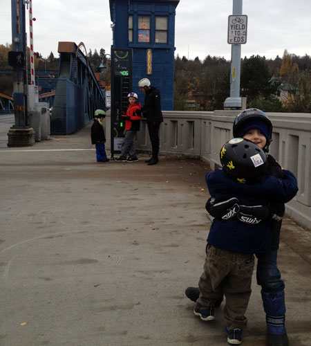 Hug walk at the bike counter