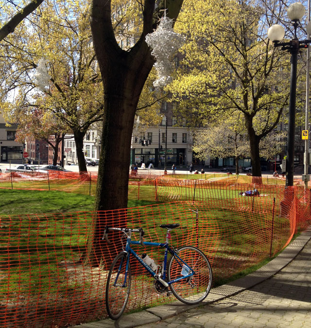 Bubbleman art at City Hall Park