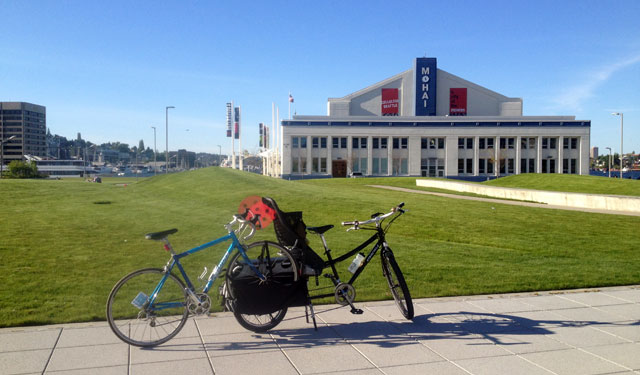 Preparing to taxi the EdgeRunner to its home