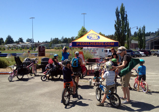 Pedalheads helmet spiel