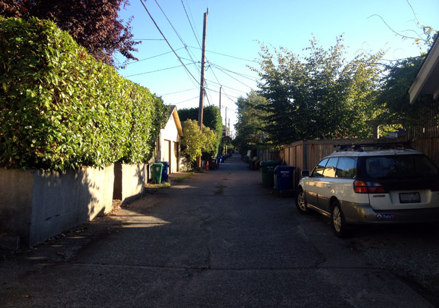 Alley alongside 20th