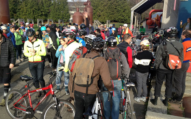 The crowd at Seattle Cranksgiving 2013