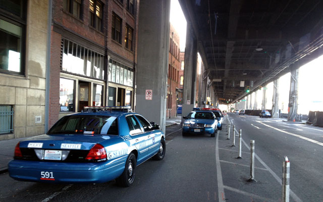 Po po in the bike trail